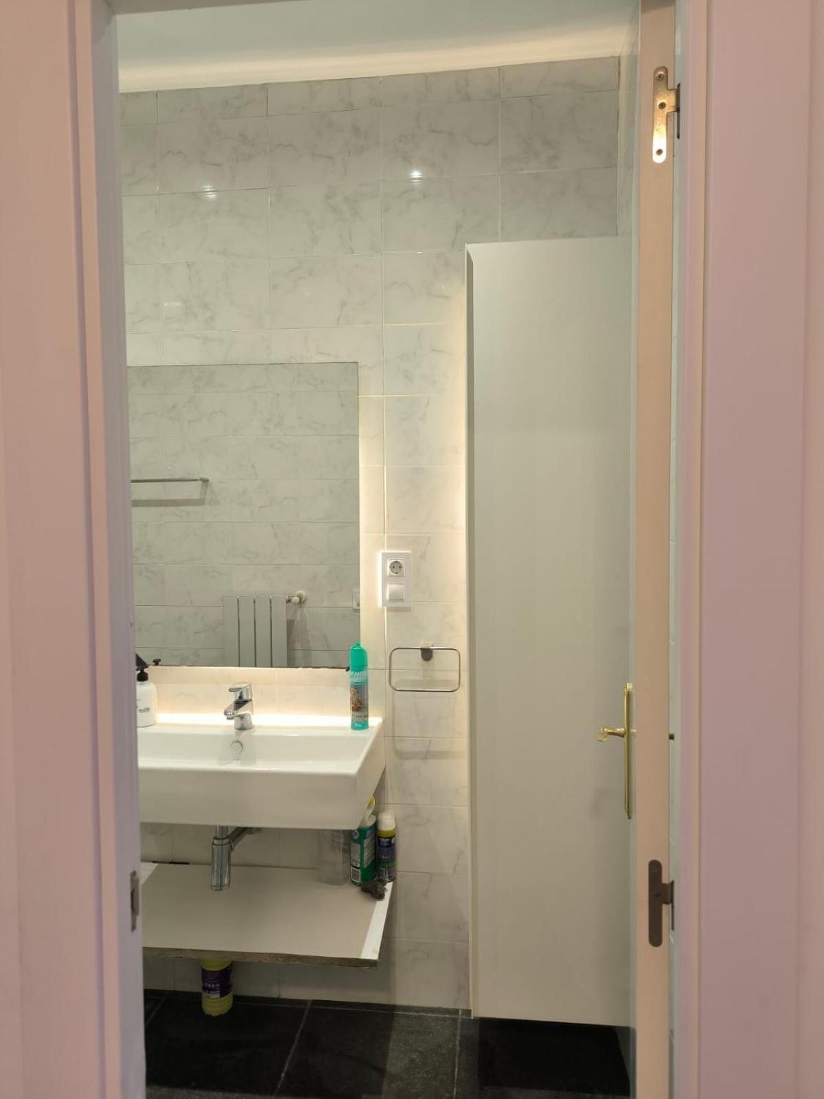 18 Habitacion En Vivienda Centrica 빌바오 외부 사진